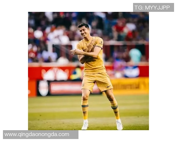 总被对方踢个不停的足球巨星到底是谁?揭秘背后的辛酸故事 总被对方踢个不停的足球巨星到底是谁?揭秘背后的辛酸故事