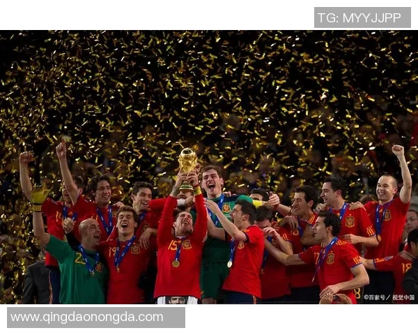 足球明星激情庆祝瞬间集锦展现巅峰时刻与团队荣耀