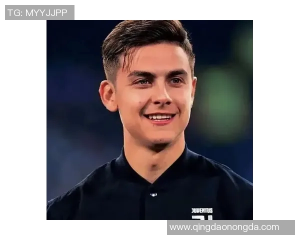 酷酷足球球星头像,展现运动魅力与个性风采的完美融合 酷酷足球球星头像,展现运动魅力与个性风采的完美融合