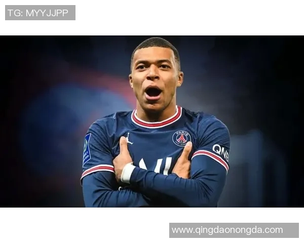 足球巨星与女友情断传闻曝光引热议球迷关注未来动向 足球巨星与女友情断传闻曝光引热议球迷关注未来动向